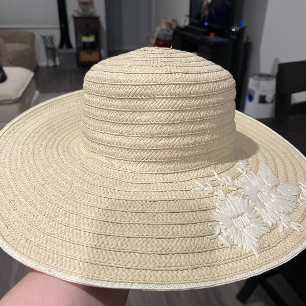 A.N.A A New Approach Floppy Beach Hat - Picture 5 of 6